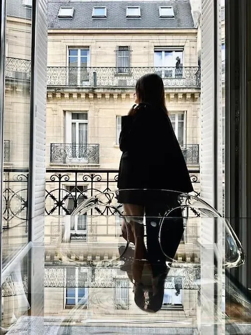 Trocadero Signature Paris Apartment